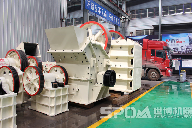 碎石頭機(jī)器，打石子機(jī)